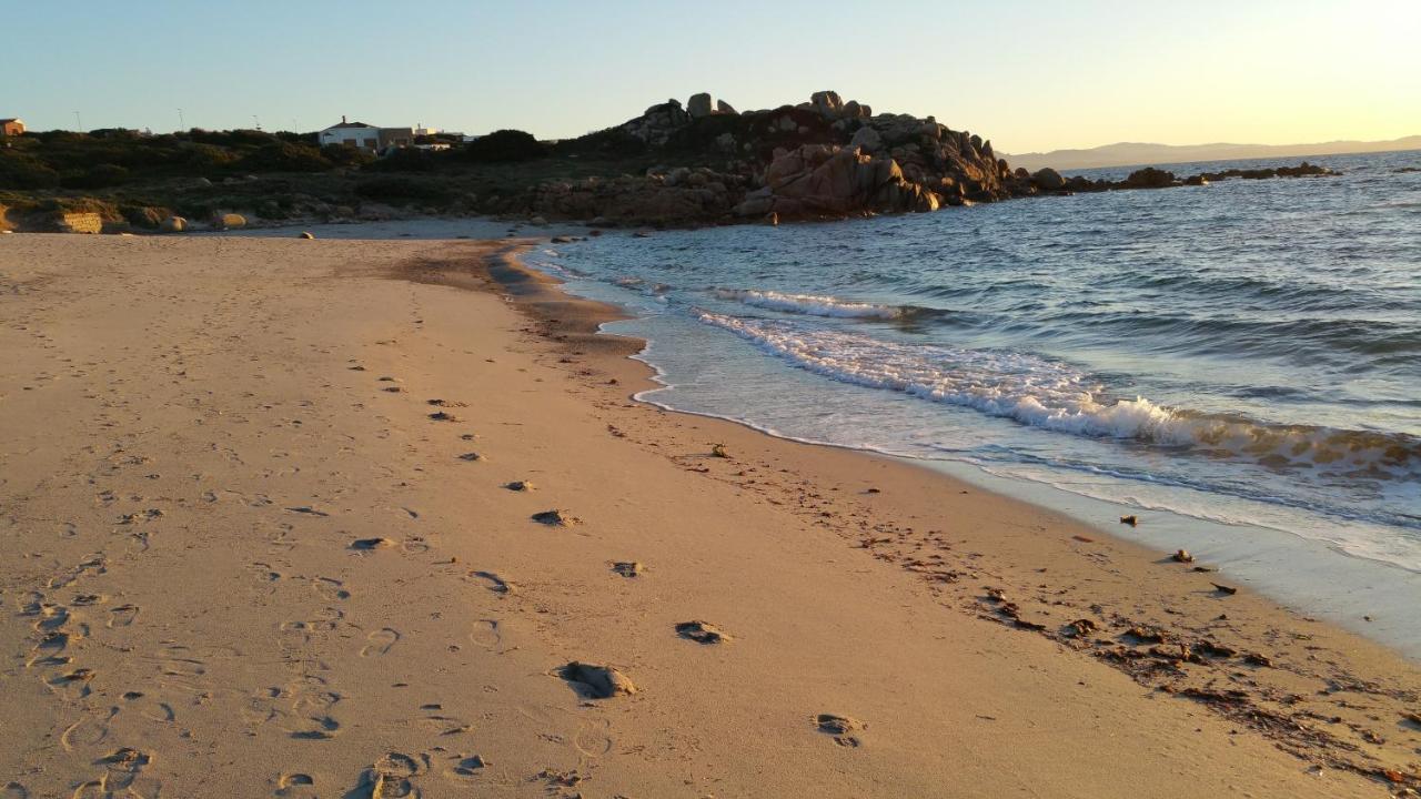 Residence Frontemare Santa Teresa Gallura Eksteriør bilde