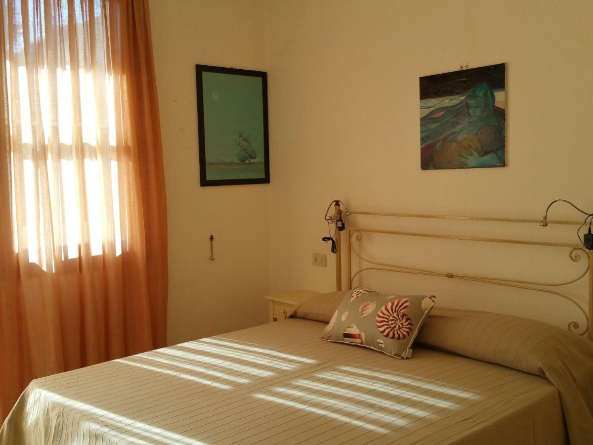 Residence Frontemare Santa Teresa Gallura Eksteriør bilde